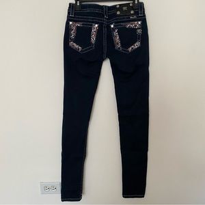 ❤️ Miss Me Jean’s Signature Skinny Dark Wash - Size 26